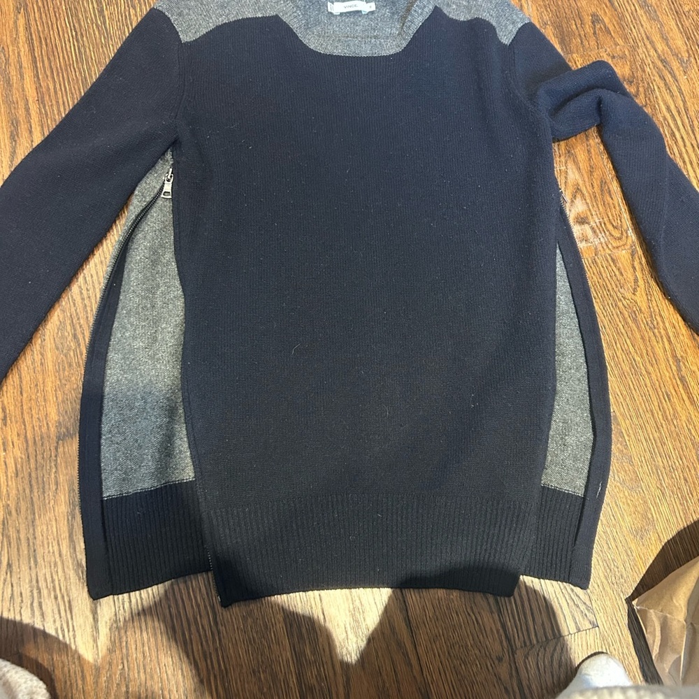 Vince Navy and Gray Knit Sweater